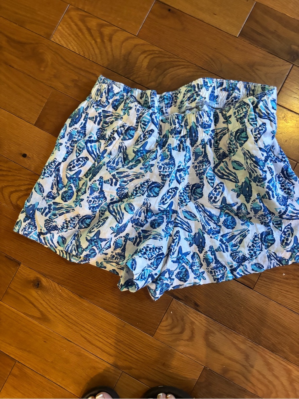 Lilly Pulitzer Blue Shell-Print High Waist Shorts - Picture 2 of 4